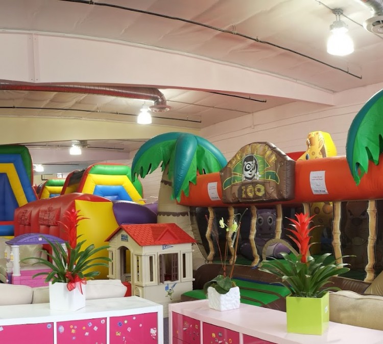 jumping-fun-kids-indoor-bounce-house-photo